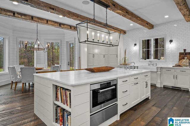 2406 OAK RIDGE DRIVE, Jasper, AL 35504