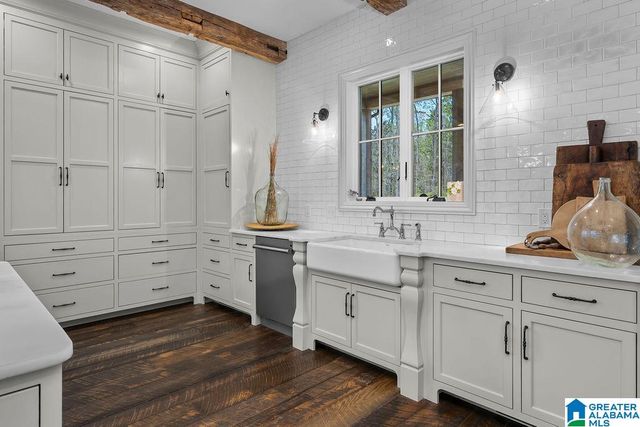 2406 OAK RIDGE DRIVE, Jasper, AL 35504