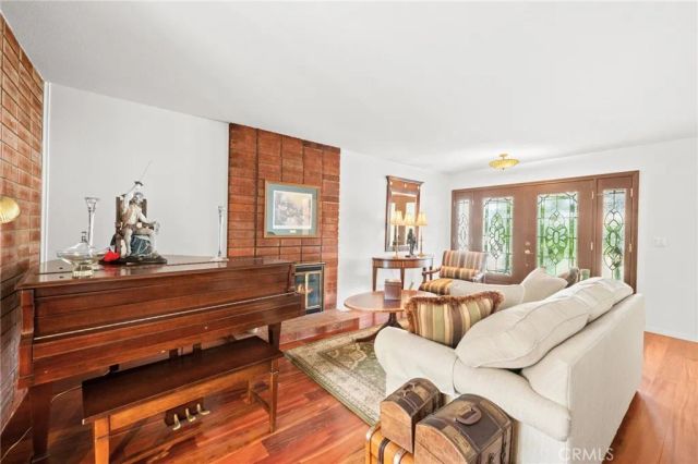 12911 Dean, Santa Ana, CA 92705