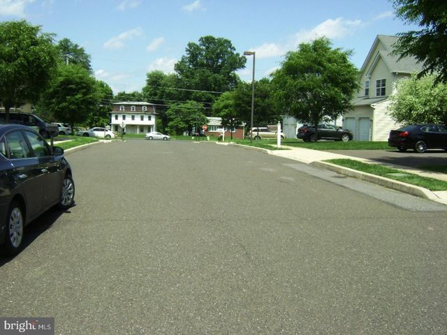1933 SAXON DR, Feasterville Trevose, PA 19053