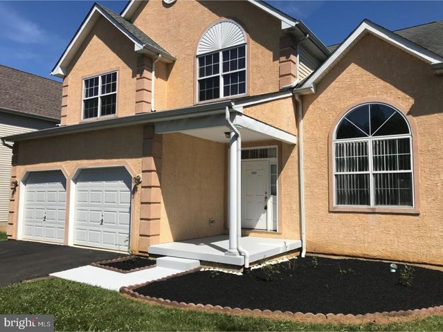1933 SAXON DR, Feasterville Trevose, PA 19053