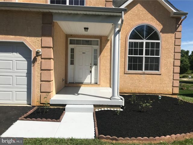 1933 SAXON DR, Feasterville Trevose, PA 19053