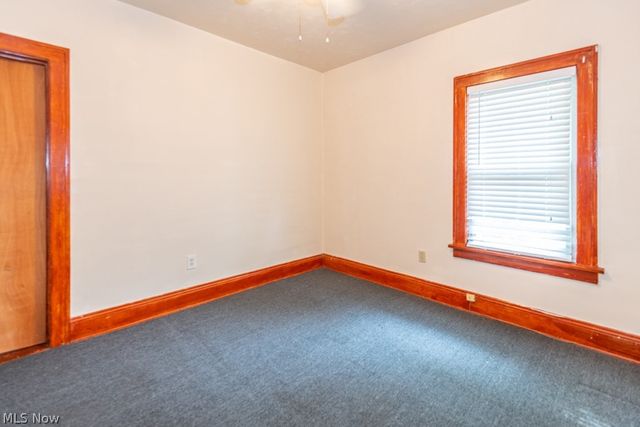 917 Helmsdale Road, Cleveland Heights, OH 44112