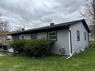 813 Chatham Drive, Flint, MI 48505
