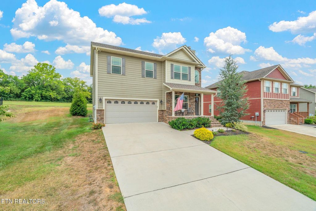 262 twilight Blvd, Sharps Chapel, TN 37866
