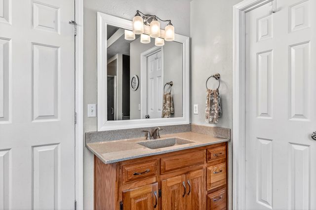 5852 S Farm Road 157, Springfield, MO 65810