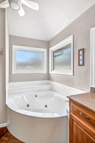 5852 S Farm Road 157, Springfield, MO 65810