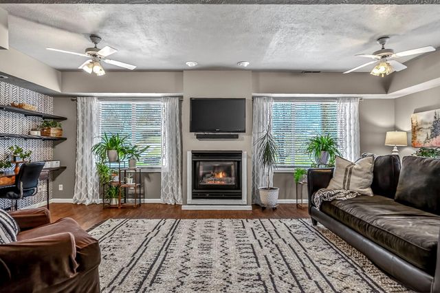 5852 S Farm Road 157, Springfield, MO 65810