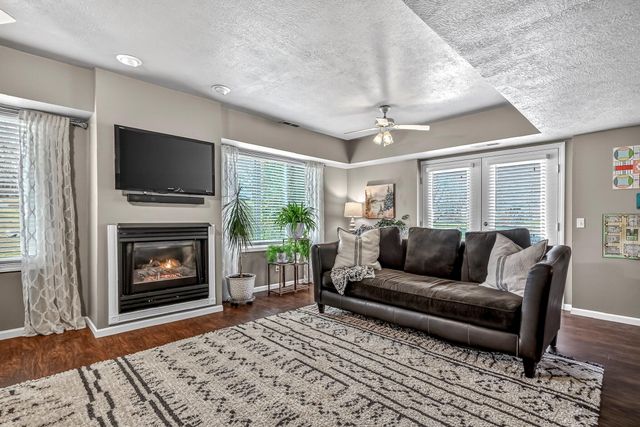 5852 S Farm Road 157, Springfield, MO 65810