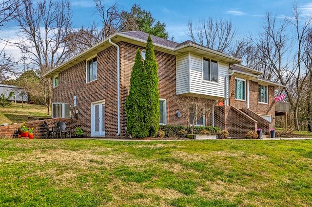 5852 S Farm Road 157, Springfield, MO 65810