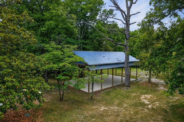 5682 Pates Ford Rd, Smithville, TN 37166