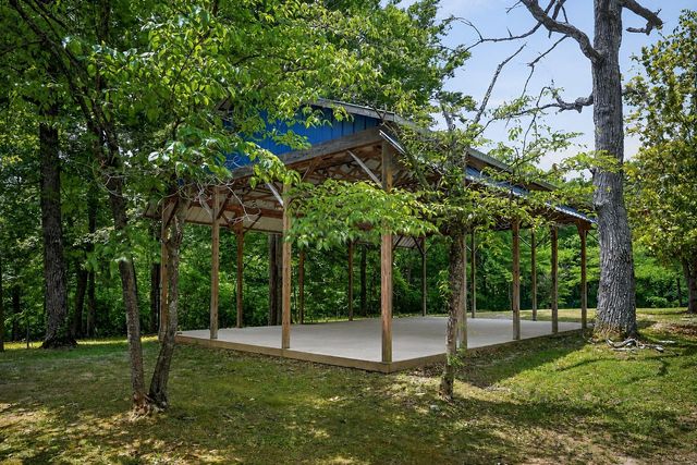 5682 Pates Ford Rd, Smithville, TN 37166