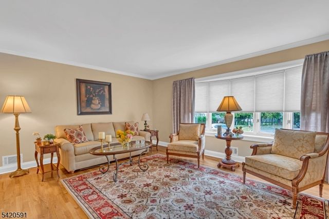 167 Barbara Pl, Middlesex Boro, NJ 08846