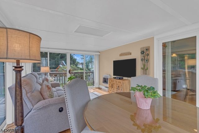 167 Barbara Pl, Middlesex Boro, NJ 08846