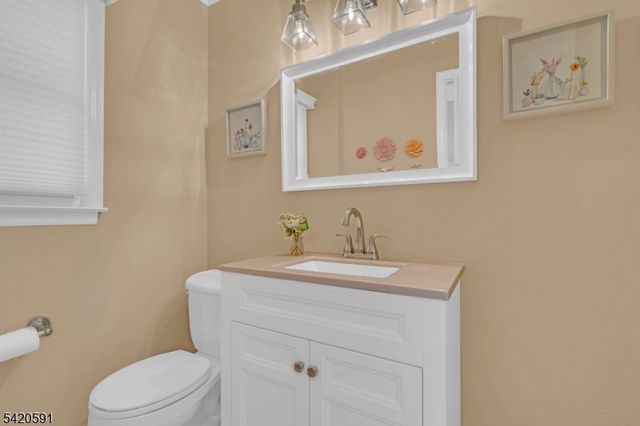 167 Barbara Pl, Middlesex Boro, NJ 08846