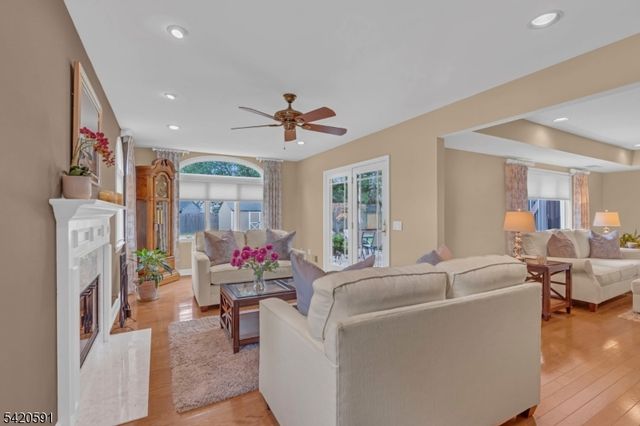 167 Barbara Pl, Middlesex Boro, NJ 08846