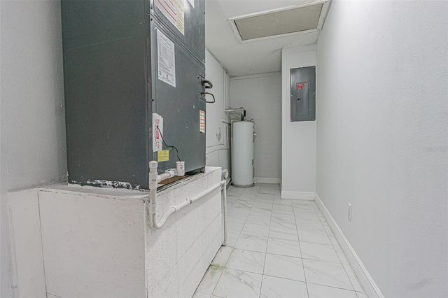 7203 BATTENWOOD COURT, Tampa, FL 33615