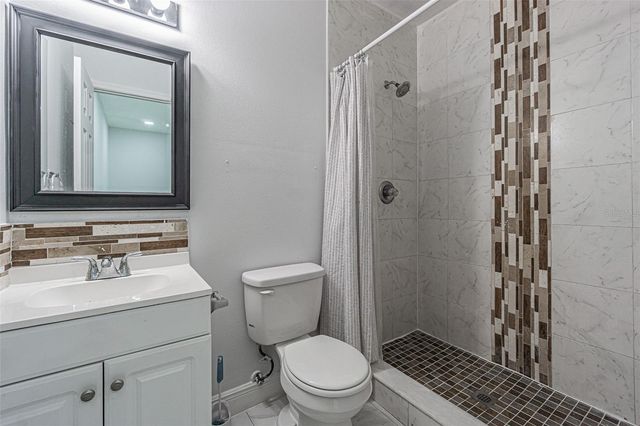 7203 BATTENWOOD COURT, Tampa, FL 33615