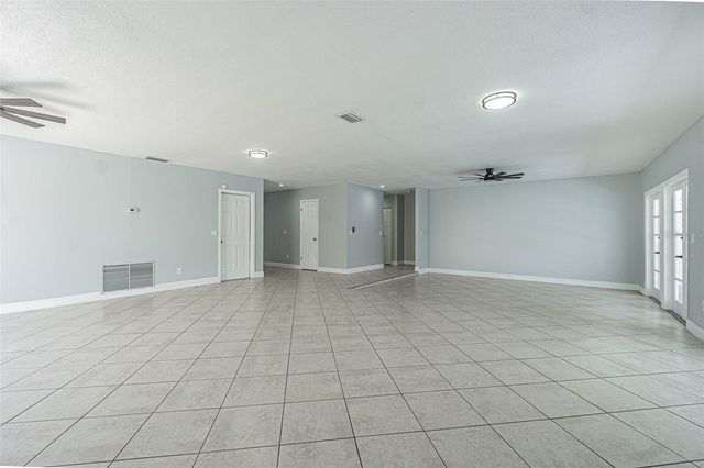 7203 BATTENWOOD COURT, Tampa, FL 33615