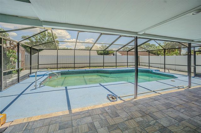 7203 BATTENWOOD COURT, Tampa, FL 33615