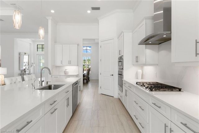 3122 Heather Glen CT, Naples, FL 34114