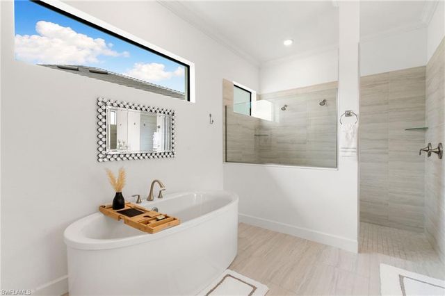 3122 Heather Glen CT, Naples, FL 34114