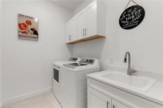 3122 Heather Glen CT, Naples, FL 34114