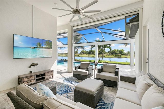 3122 Heather Glen CT, Naples, FL 34114