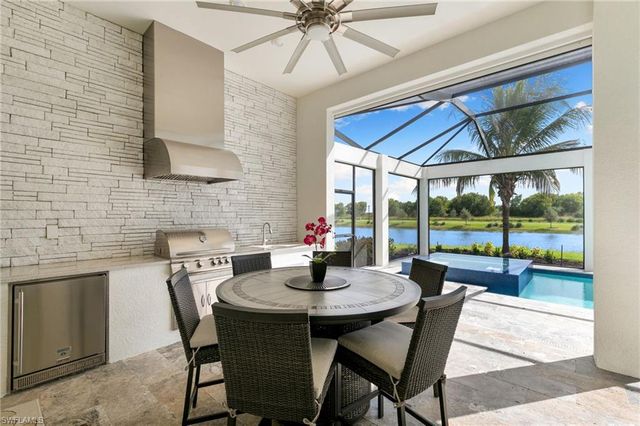 3122 Heather Glen CT, Naples, FL 34114