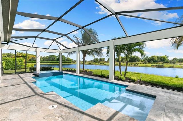 3122 Heather Glen CT, Naples, FL 34114