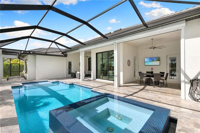 3122 Heather Glen CT, Naples, FL 34114