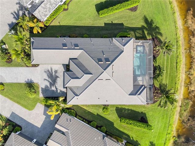 3122 Heather Glen CT, Naples, FL 34114