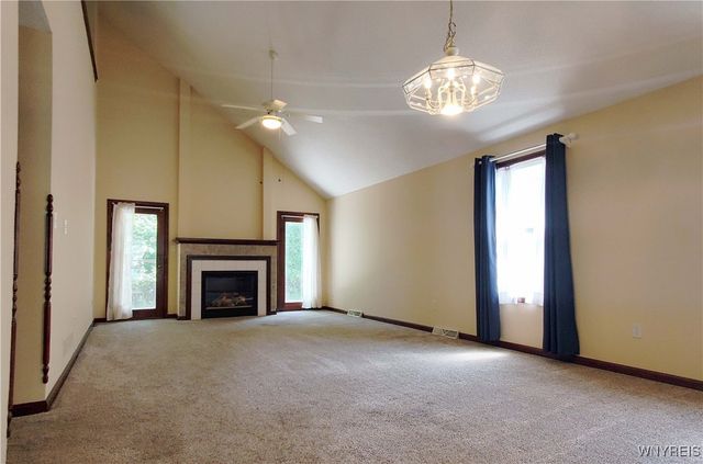 12 Parwood Trail, Cheektowaga, NY 14043