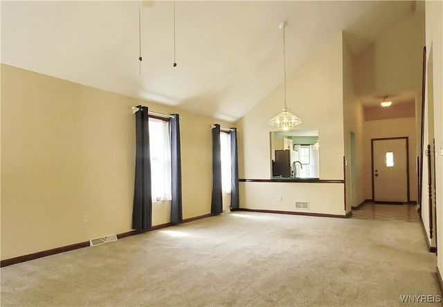 12 Parwood Trail, Cheektowaga, NY 14043