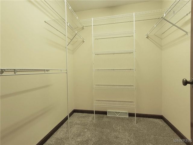 12 Parwood Trail, Cheektowaga, NY 14043