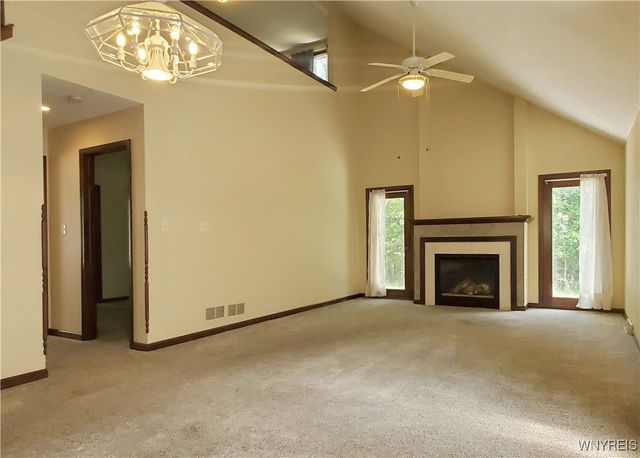 12 Parwood Trail, Cheektowaga, NY 14043