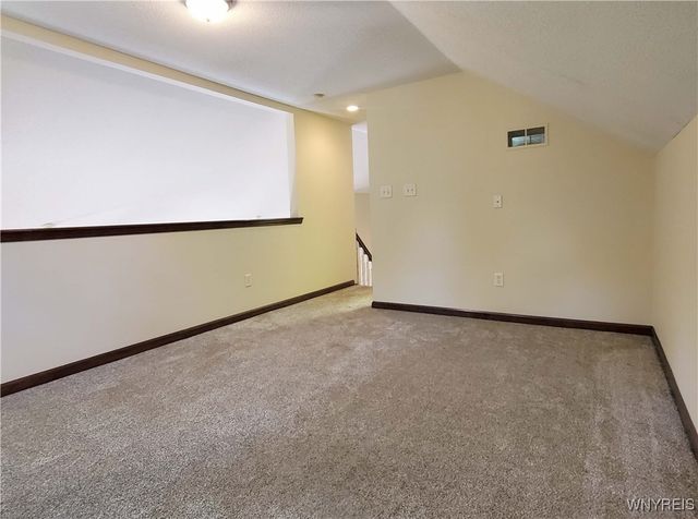 12 Parwood Trail, Cheektowaga, NY 14043