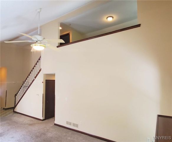 12 Parwood Trail, Cheektowaga, NY 14043