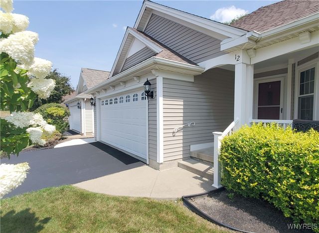 12 Parwood Trail, Cheektowaga, NY 14043