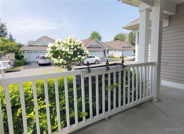 12 Parwood Trail, Cheektowaga, NY 14043