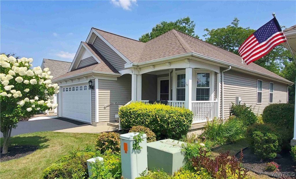 12 Parwood Trail, Cheektowaga, NY 14043