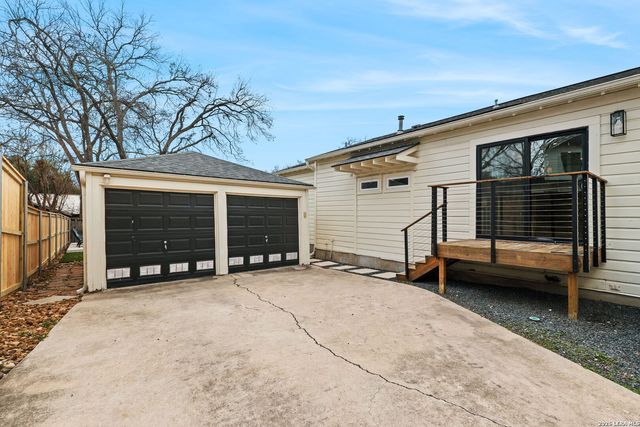 220 Argo, San Antonio, TX 78209