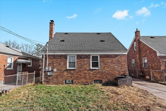 6881 N Vernon Street, Dearborn Heights, MI 48127