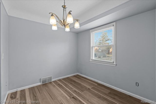 6881 N Vernon Street, Dearborn Heights, MI 48127