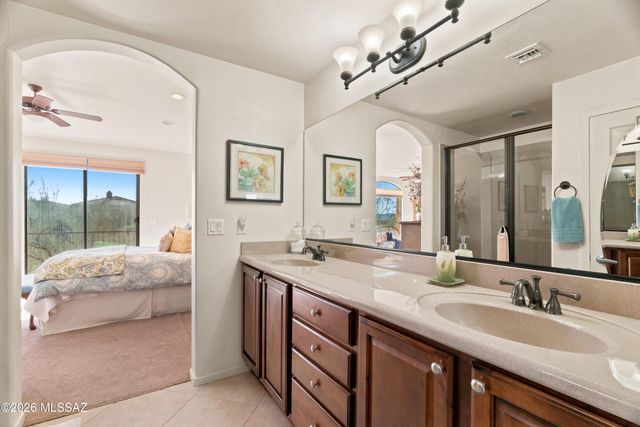 6385 N Gadd Court, Tucson, AZ 85704