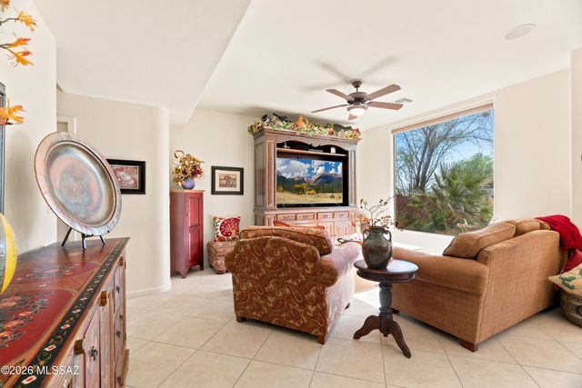 6385 N Gadd Court, Tucson, AZ 85704
