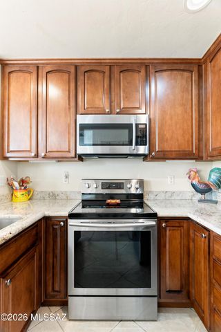 6385 N Gadd Court, Tucson, AZ 85704