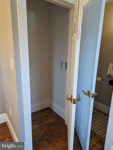 827 N QUEEN ST, Lancaster, PA 17603