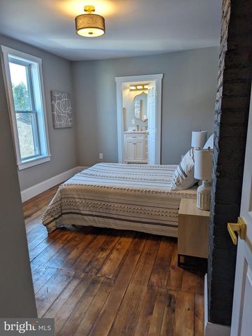 827 N QUEEN ST, Lancaster, PA 17603