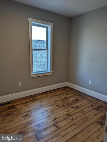 827 N QUEEN ST, Lancaster, PA 17603